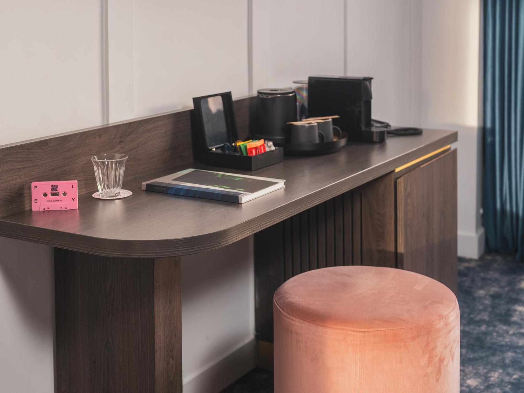 Pley Hotel Paris Bagian luar foto